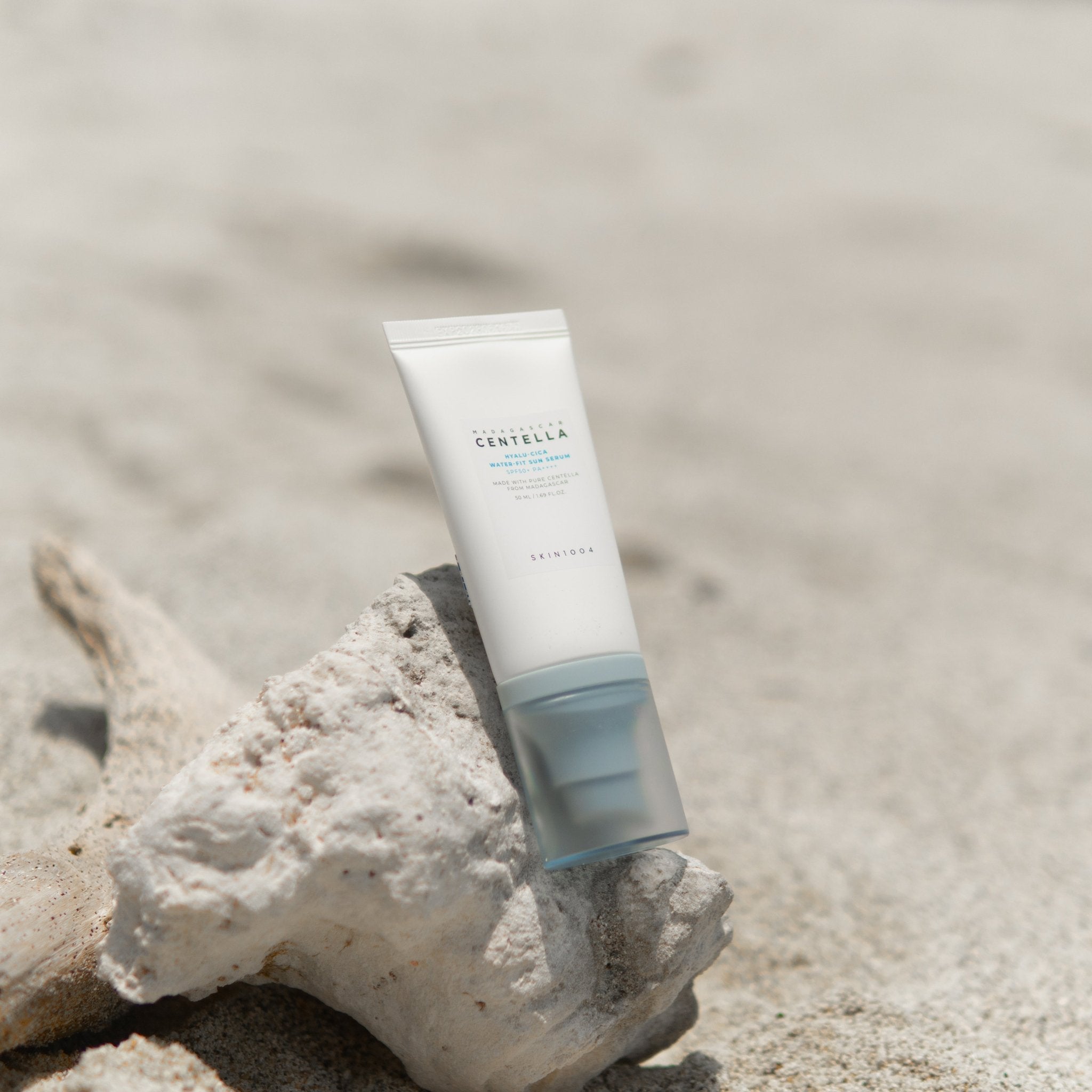 Hyalu - Cica Water - Fit Sun Serum SPF50+ PA++++ - Serenity Skin