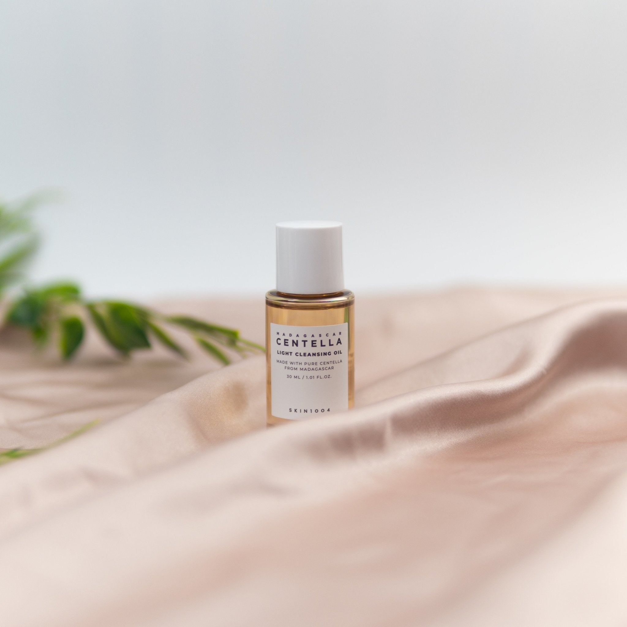 Madagascar Centella Light Cleansing Oil - Serenity Skin